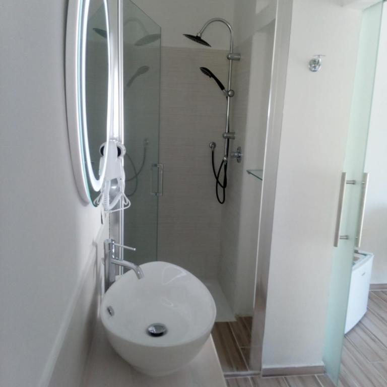 Flamingo Guest House- Rooms - Camera Matrimoniale - 9