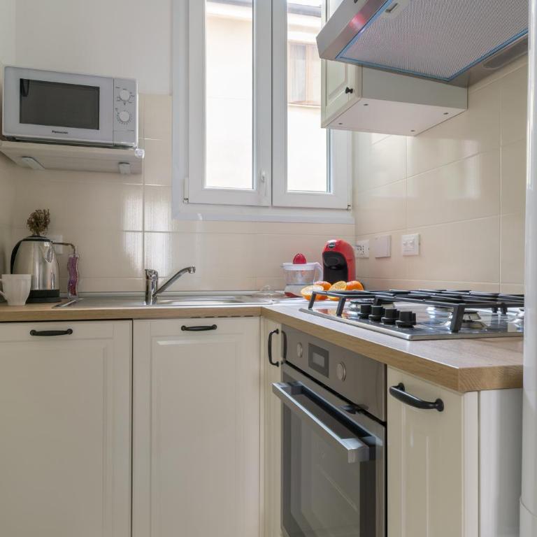 HouSmart Vicolo Bolognetti - One-Bedroom Apartment - 24