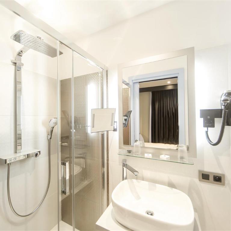 Hôtel Boutique Richelieu, Lyon Gare Part-Dieu - Chambre Simple Standard avec Lit Double - Côté Train - 2