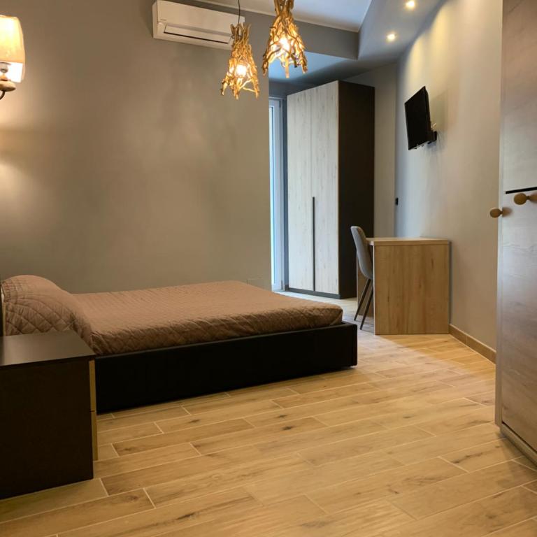 MARCONI 2 rooms - Quadruple Room with Private Bathroom - 5