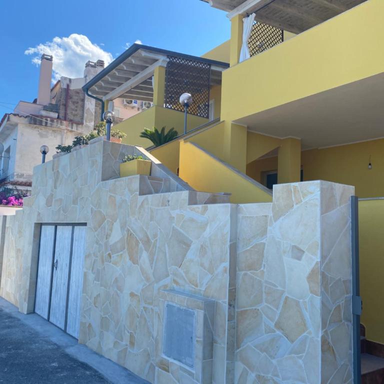 La Casa Gialla - Appartamento con Vista Mare - 2