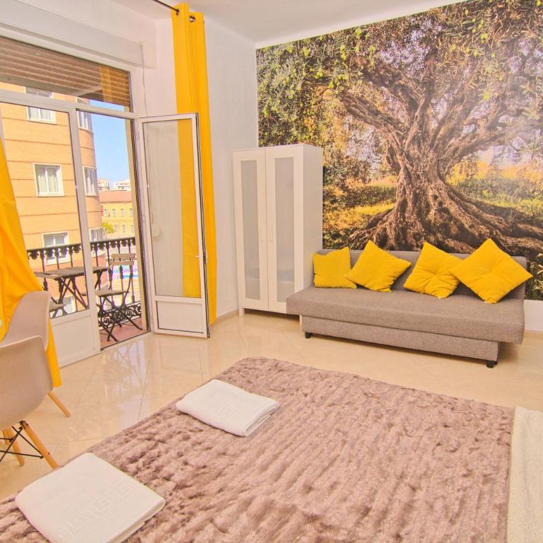 Balcony & Room Malaga centro - Habitación Familiar con balcón - 10