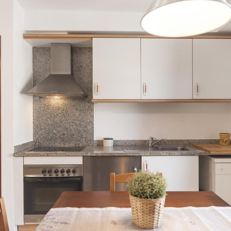 Lets Holidays Centric apartment with parking - Apartamento de 2 dormitorios - 4