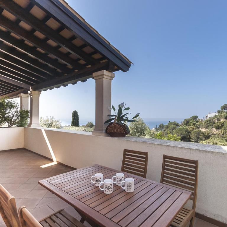 Lets Holidays LUXURY HOUSE in CALA LLEVADO 3 - Apartamento de 3 dormitorios - 1