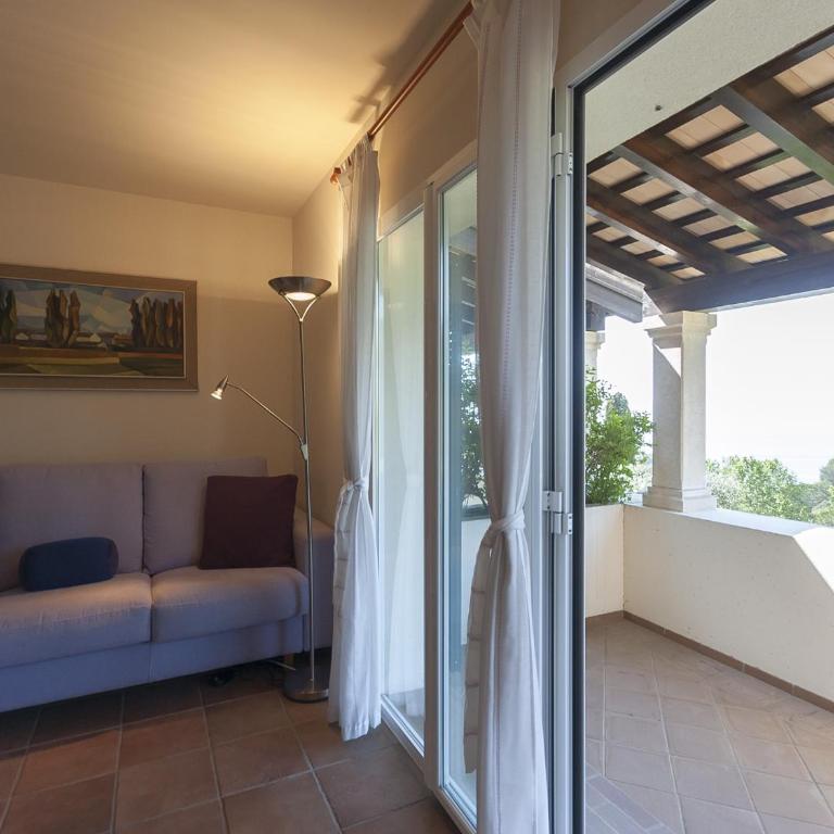 Lets Holidays LUXURY HOUSE in CALA LLEVADO 3 - Apartamento de 3 dormitorios - 2