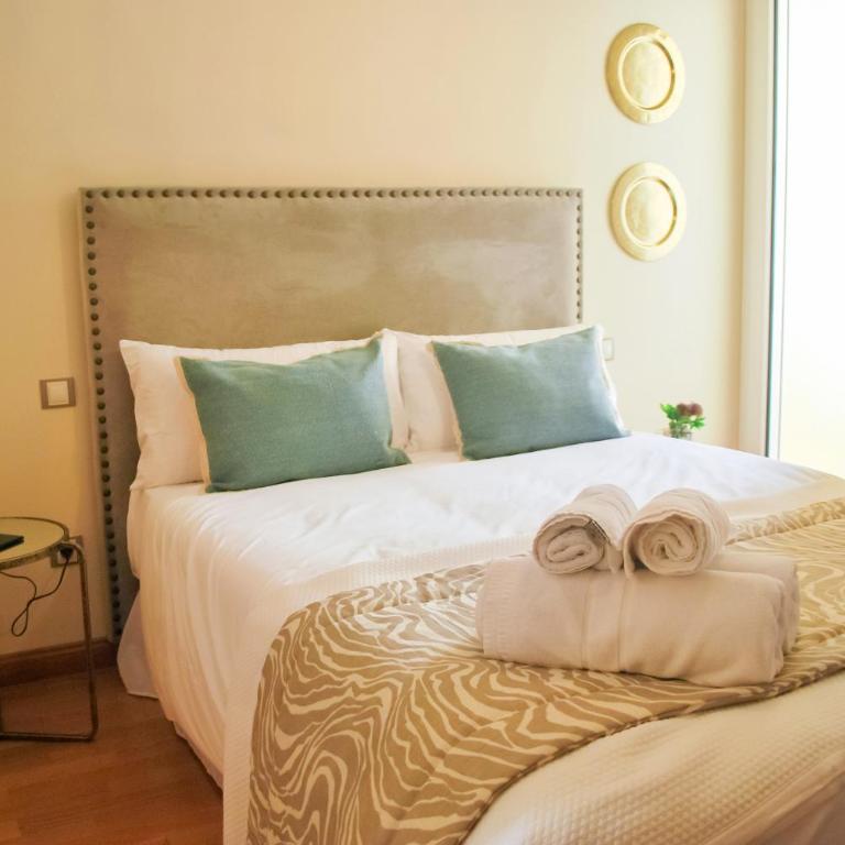 Homely Málaga Malagueta junto al mar, parking privado bajo suplemento - Apartamento de 1 dormitorio - 3
