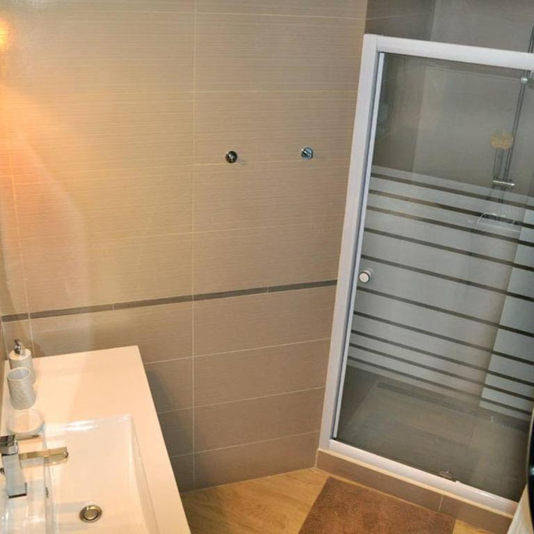 Villa-Carroubier - Deluxe Double Room - 4
