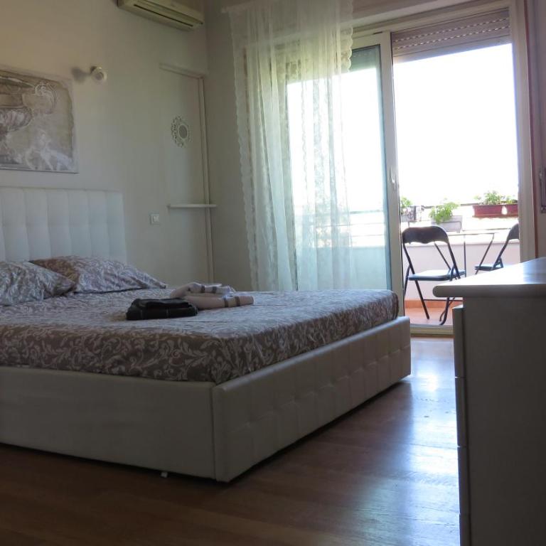 Luna Rossa Rooms - Double Room with Balcony and Sea View - 2
