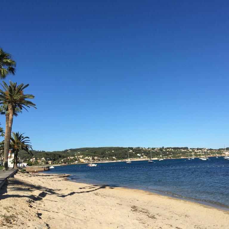 Bandol, vue panoramique sur la mer, la plage, le port - Apartment mit 2 Schlafzimmern - 2