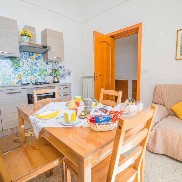 LA VILLA DI ENZO Casa Vacanze con vista mare - Appartamento con 1 Camera da Letto - 21