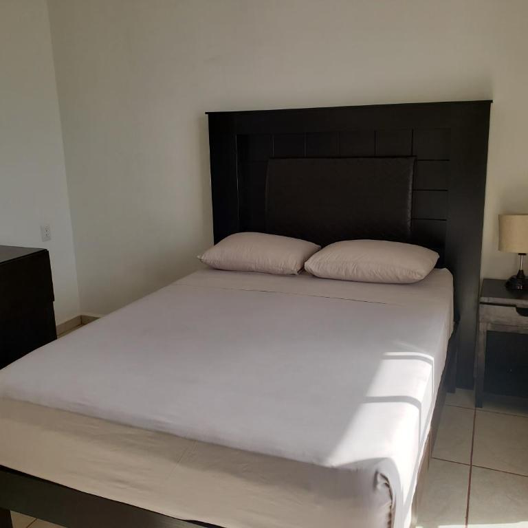A una calle del ado 5ta avenida - Queen Room - 4