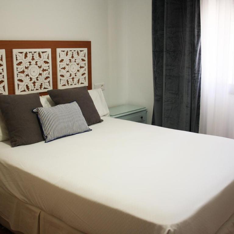 Hotel Riad Arruzafa - Apartamento en la planta baja con vistas al parking - 1