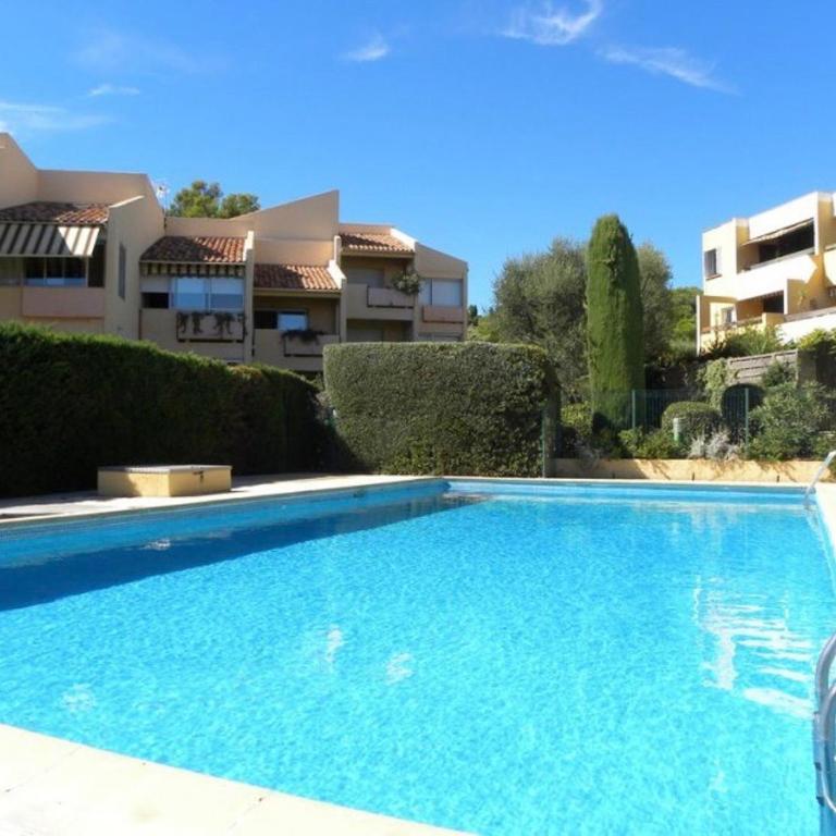 Studio avec piscine, proche plages - Appartement - 1