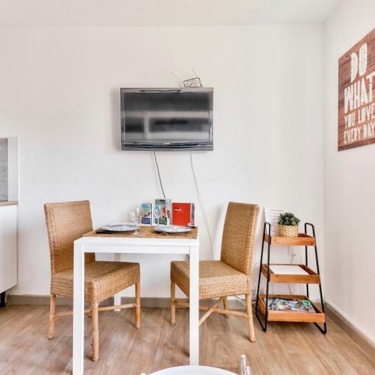 Studio avec piscine, proche plages - Appartement - 8