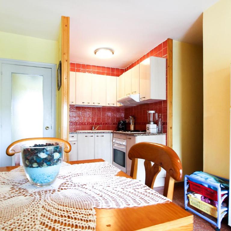 Rocamaura 9 Sistachrentals - Two-Bedroom Apartment with Terrace - 2