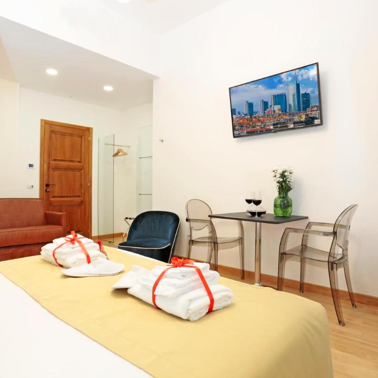HeMi Suites - Triple Room - 4