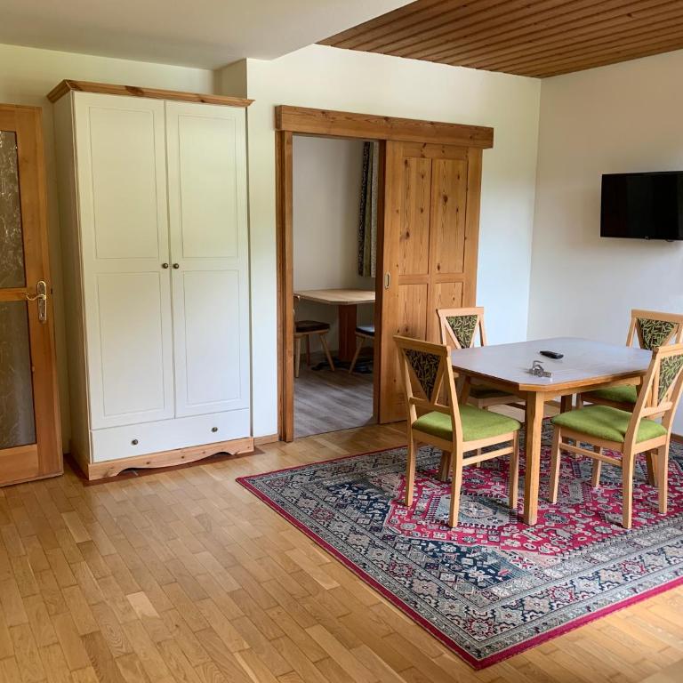 Ferienhaus am Burgsee - Appartement avec Balcon - 4