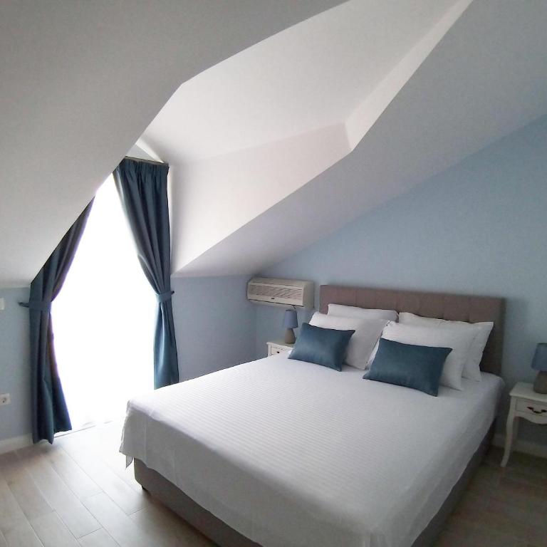 Venera Apartments - Superior Dvokrevetna Soba sa Bračnim Krevetom - 13