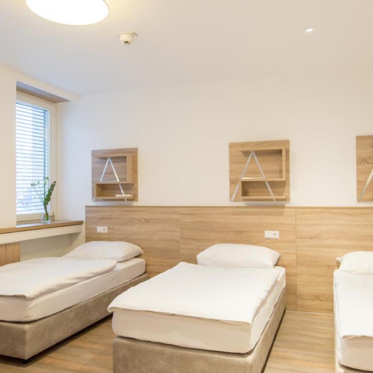 A2 Boarding House Memmingen - Standard Zweibettzimmer - 2