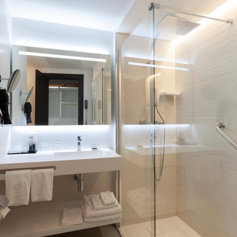 Hotel Liabeny - Double or Twin Room - 1