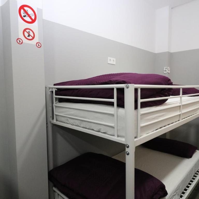 Madrid Downtown Hostel - Bunk Bed in Female Dormitory Room - 10