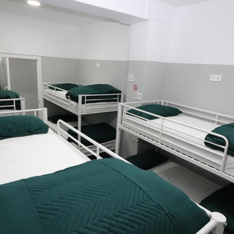 Madrid Downtown Hostel - Bunk Bed in Mixed Dormitory Room - 10