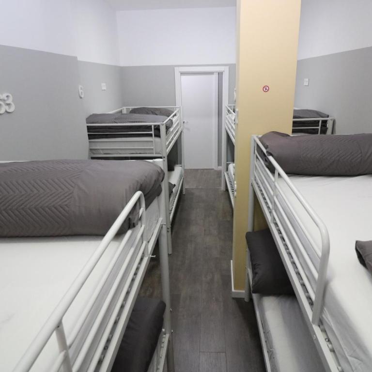 Madrid Downtown Hostel - Bunk Bed in Mixed Dormitory Room - 2