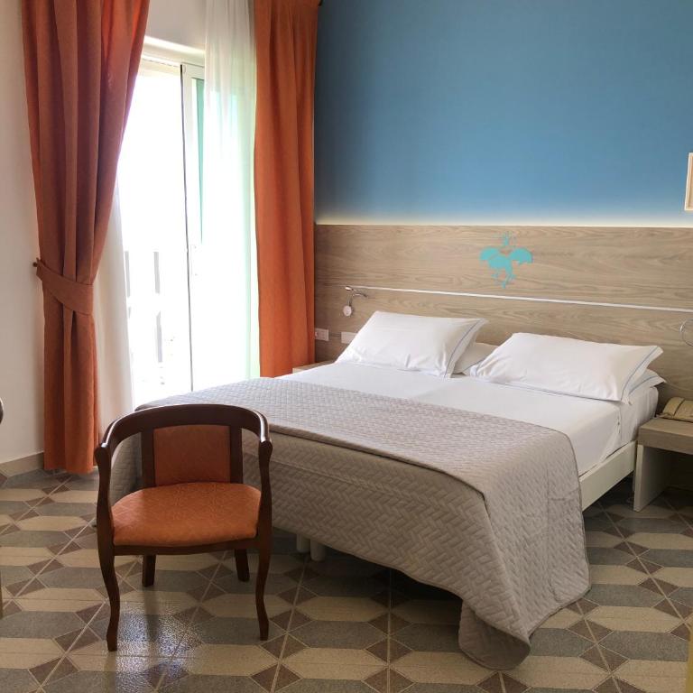 Hotel Capri 3 Stelle SUPERIOR - Camera Matrimoniale Standard - 3
