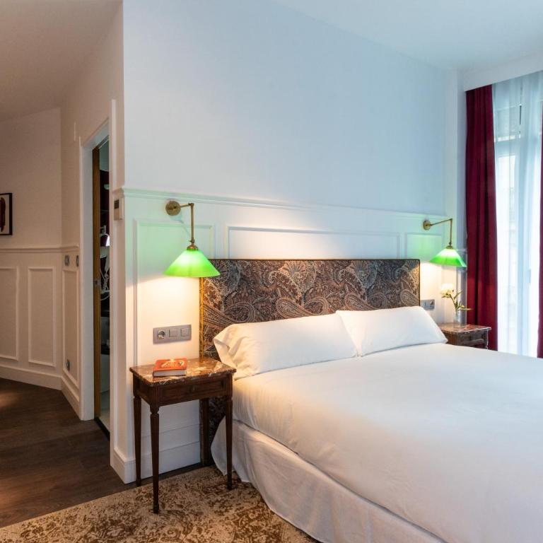 Hotel Trueba - Habitación Superior con balcón - 16