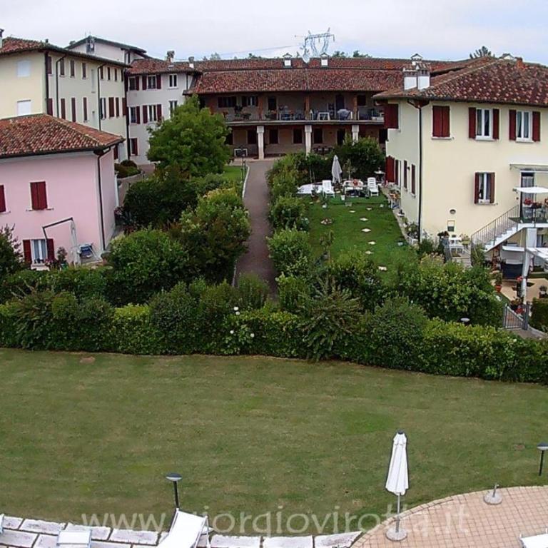 100% DESIGN - Casa con 2 Camere da Letto - 3
