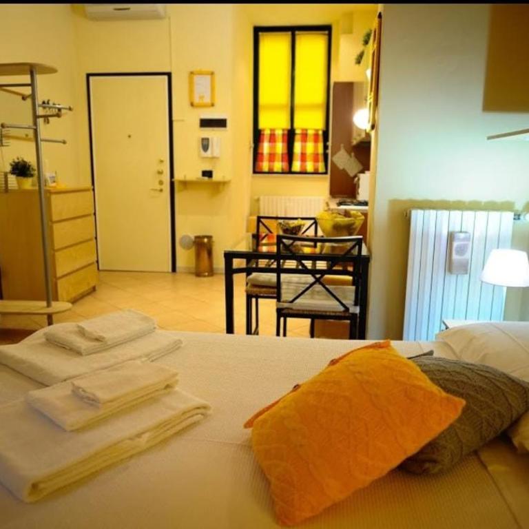 13- Tourist House Bologna Pratello - Self check-in - Appartamento - Piano Terra - 1