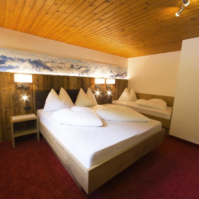 Pichlerhof - Dreibettzimmer - 2