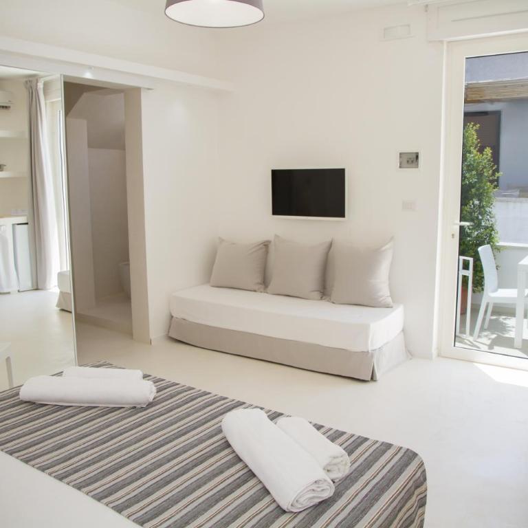 Dimora Ausentum - Camera Familiare con Balcone - 7