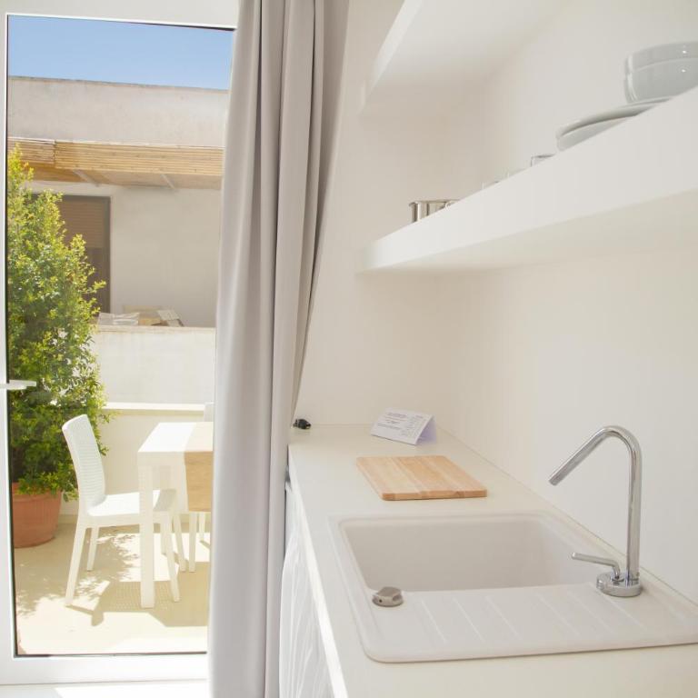 Dimora Ausentum - Camera Familiare con Balcone - 5
