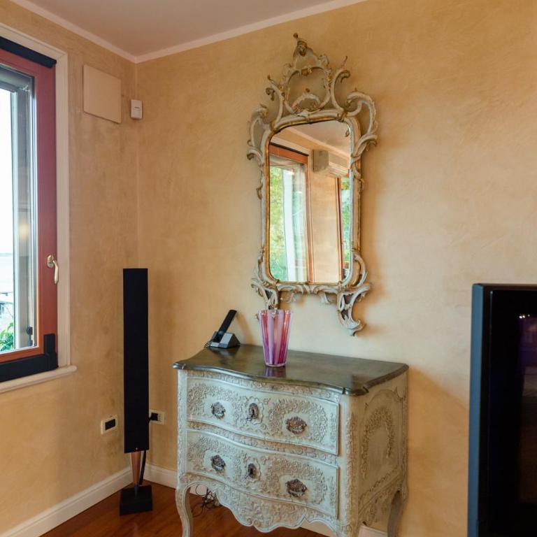 Lake Front Apartment - Direct Lake Access - Villa Fronte Spiaggia - 91