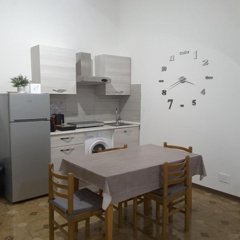 Il Centro Storico - Two-Bedroom Apartment - 12
