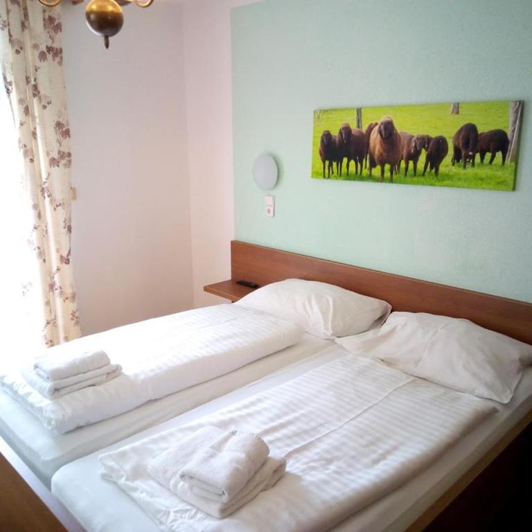 Torrenerhof - Classic Dreibettzimmer - 2
