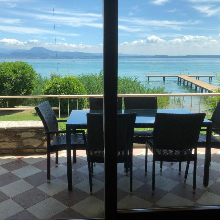 Lake Front Apartment - Direct Lake Access - Villa Fronte Spiaggia - 77