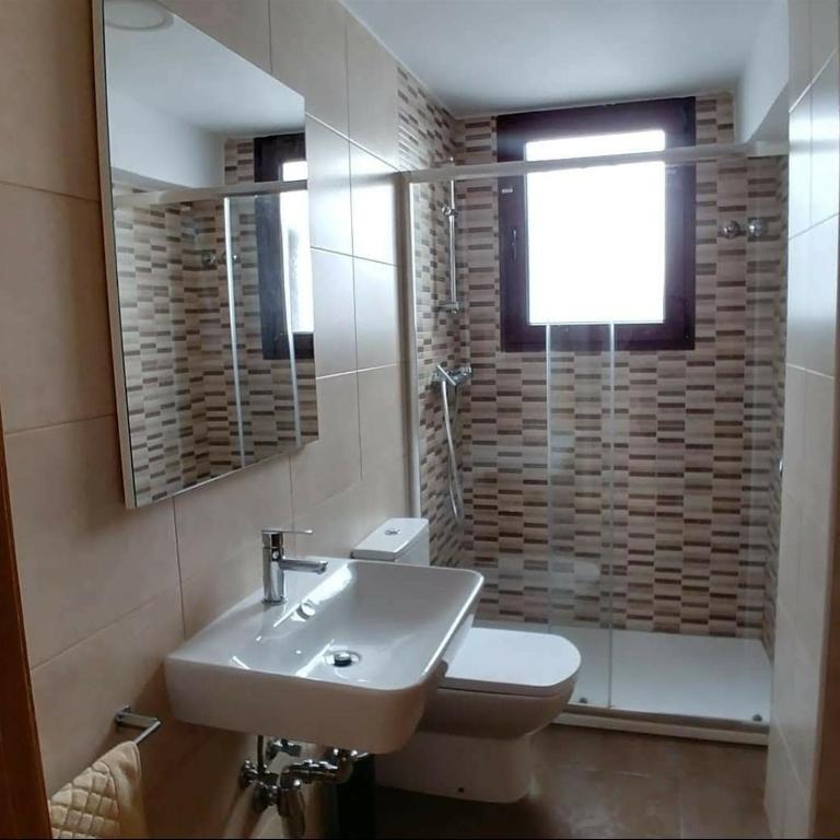 Piso muy luminoso en zona vieja - Apartamento de 2 dormitorios - 12