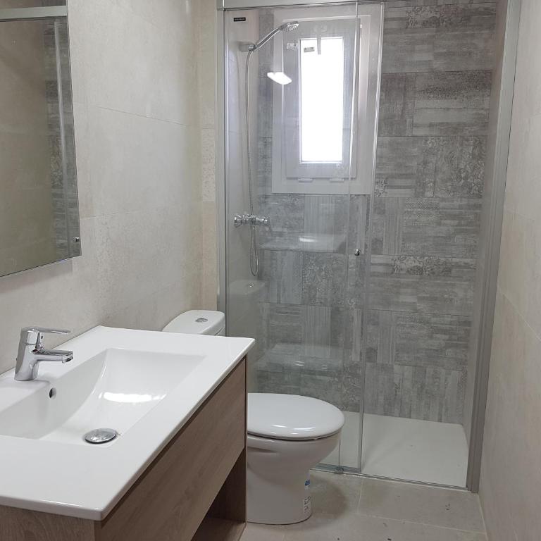 E-2 CALELLA DE PALAFRUGELL 8 PAX - Apartamento con 4 dormitorios - 7