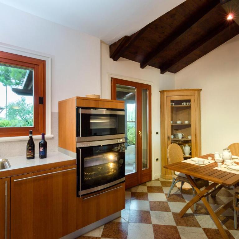 Lake Front Apartment - Direct Lake Access - Villa Fronte Spiaggia - 26