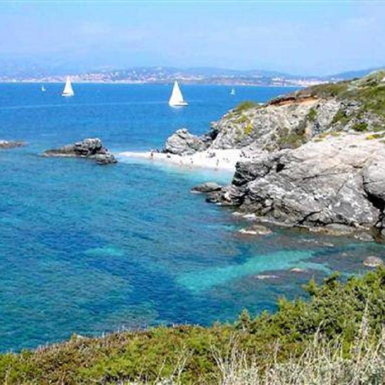 VUE MER 3 mn A PIED DE LA PLAGE LUMINEUX ET MODERNE - Apartment mit 2 Schlafzimmern - 65