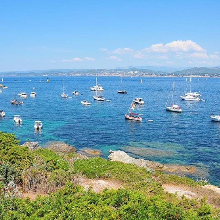 VUE MER 3 mn A PIED DE LA PLAGE LUMINEUX ET MODERNE - Apartment mit 2 Schlafzimmern - 40