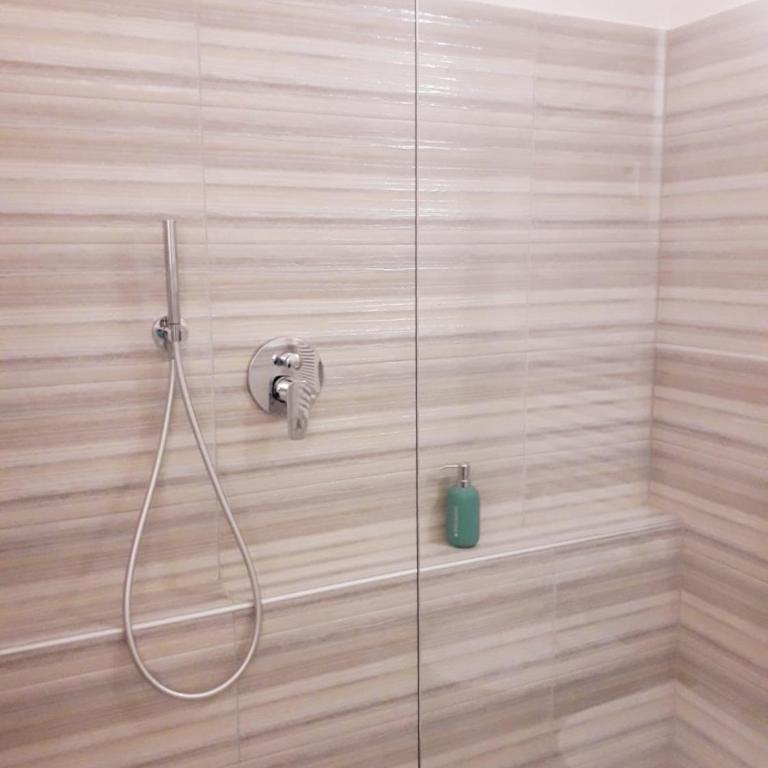 SAN FELICE 135 - 3 - Camera Familiare - 1
