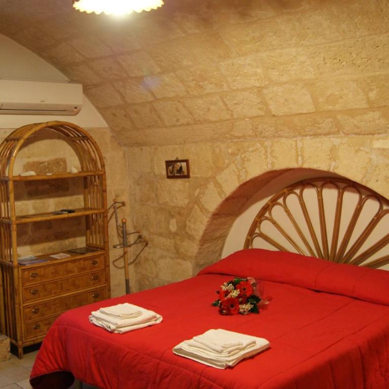 B&B Borgo San Martino - Camera Matrimoniale - 1