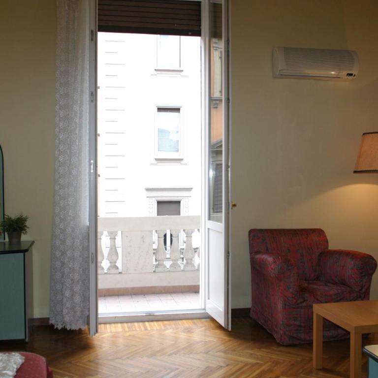 Alle Torri - Camera Matrimoniale con Bagno Privato e Balcone - 5