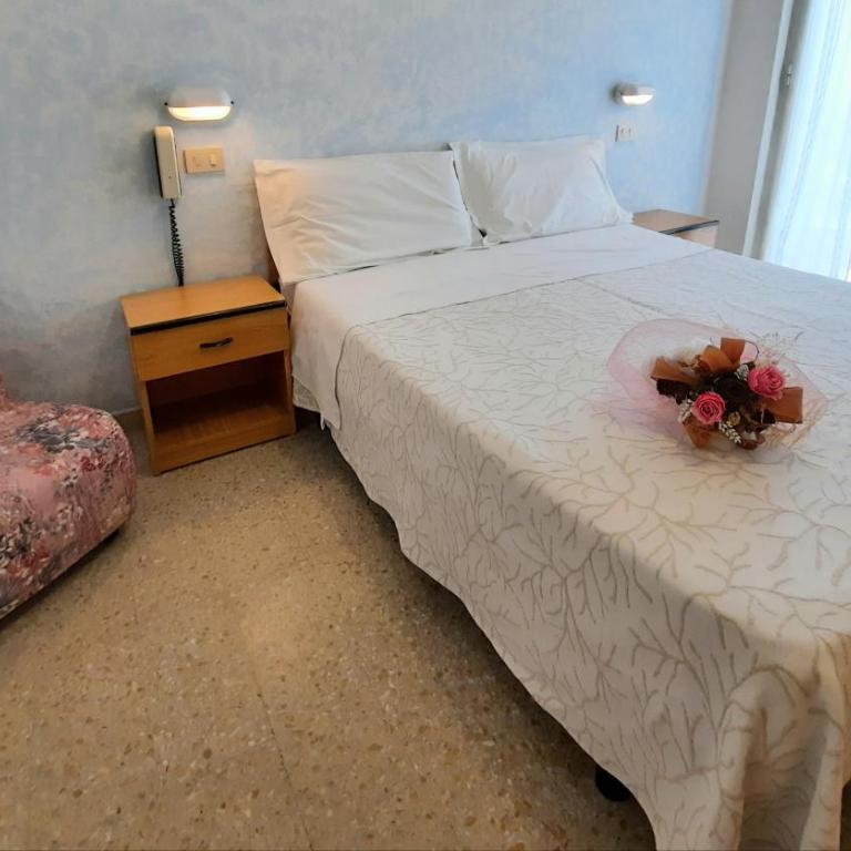 Hotel Bing - Camera Standard Matrimoniale/Doppia con Letti Singoli con Balcone - 7