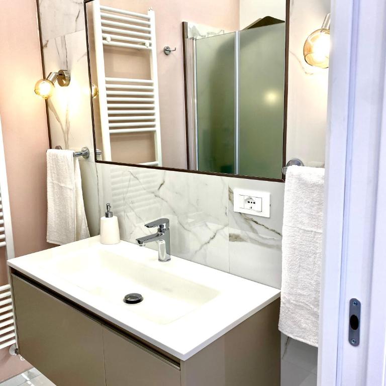 ABCdecor Italia - Appartamento con 2 Camere da Letto - 21