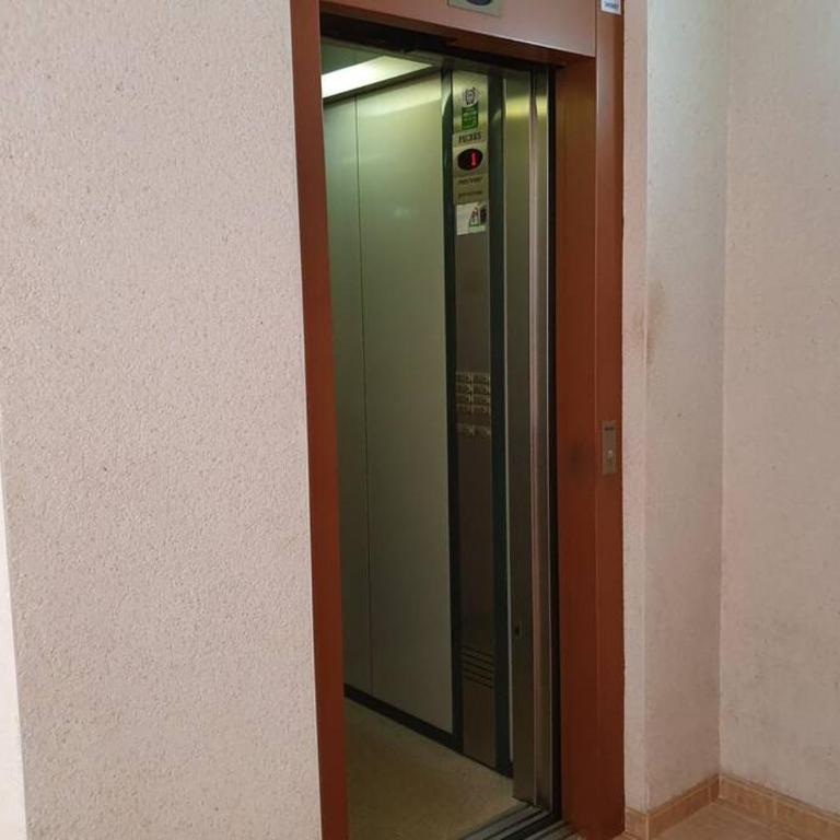 Linmarko apartamento en centro de Torrevieja - Apartamento de 2 dormitorios - 24