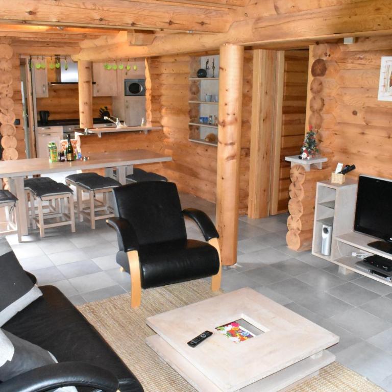 Chalet en rondins - 3 minutes des pistes - Chalet con 3 Camere da Letto - 3